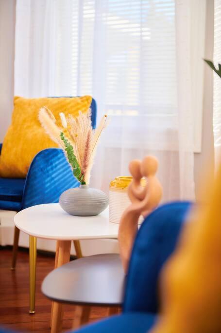 Cozy Apartment 1St 10Min Walk Downtown And City View プロビデンス エクステリア 写真