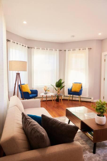 Cozy Apartment 1St 10Min Walk Downtown And City View プロビデンス エクステリア 写真