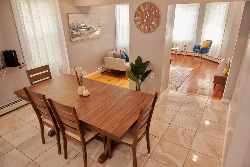 Cozy Apartment 1St 10Min Walk Downtown And City View プロビデンス エクステリア 写真