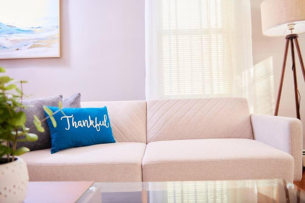 Cozy Apartment 1St 10Min Walk Downtown And City View プロビデンス エクステリア 写真